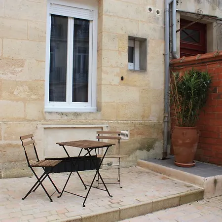 Apartment Le Woody, Centre-ville, Parking Gratuit Bordeaux