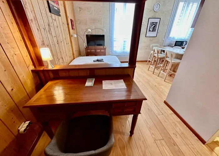 Apartament Le Woody, Centre-ville, Parking Gratuit Bordeaux